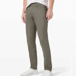 Lululemon ABC Pant Classic 37" *Warpstreme
Grey Sage | Size 38 Tall